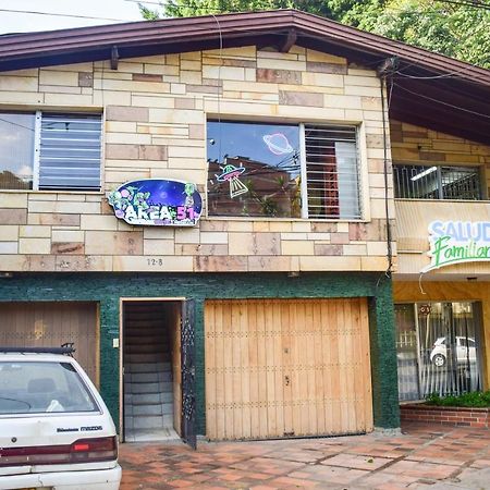 Area 51 Hostel Medellín Exterior foto